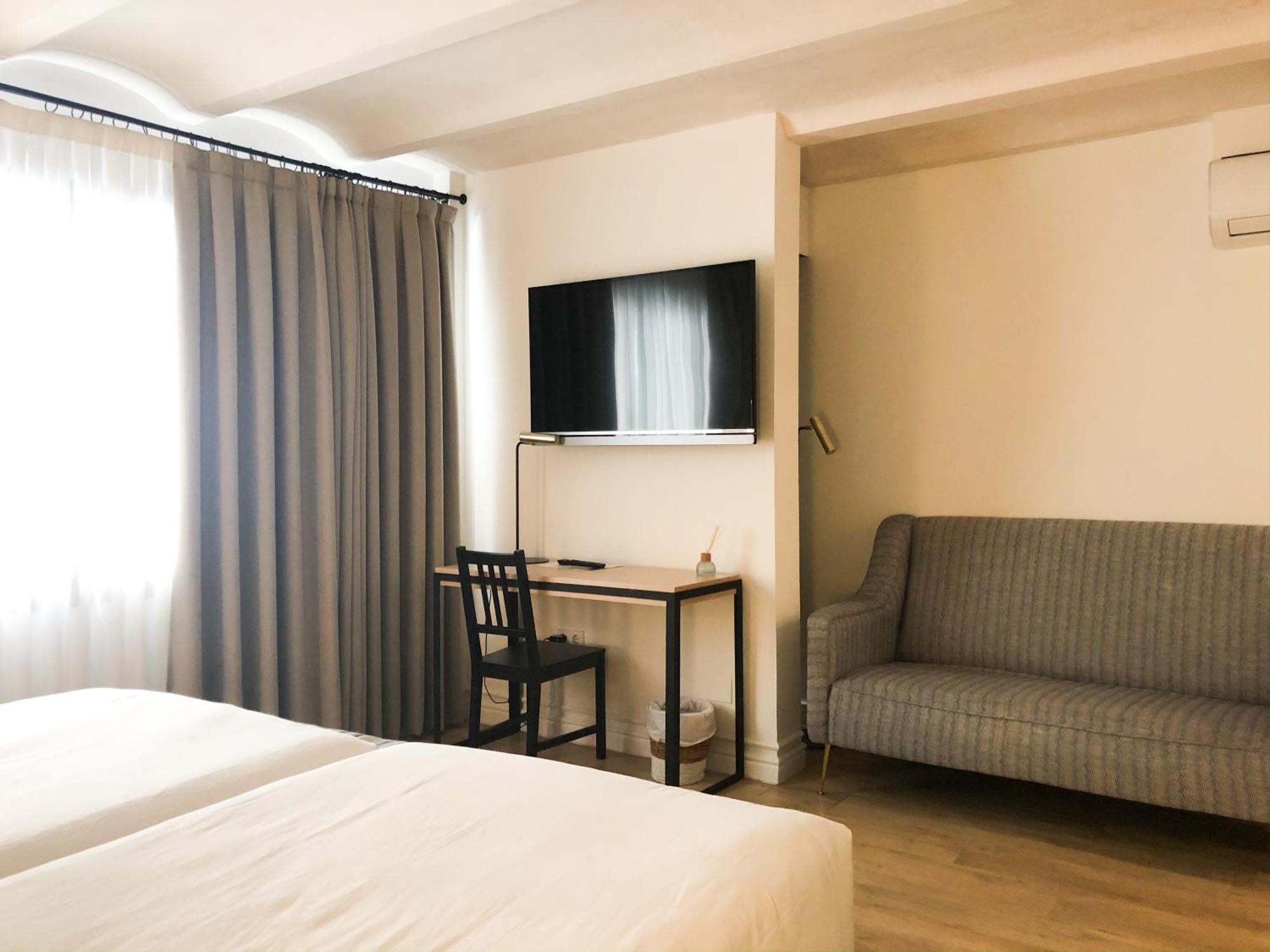 Suites Hom Sevilla Exterior photo