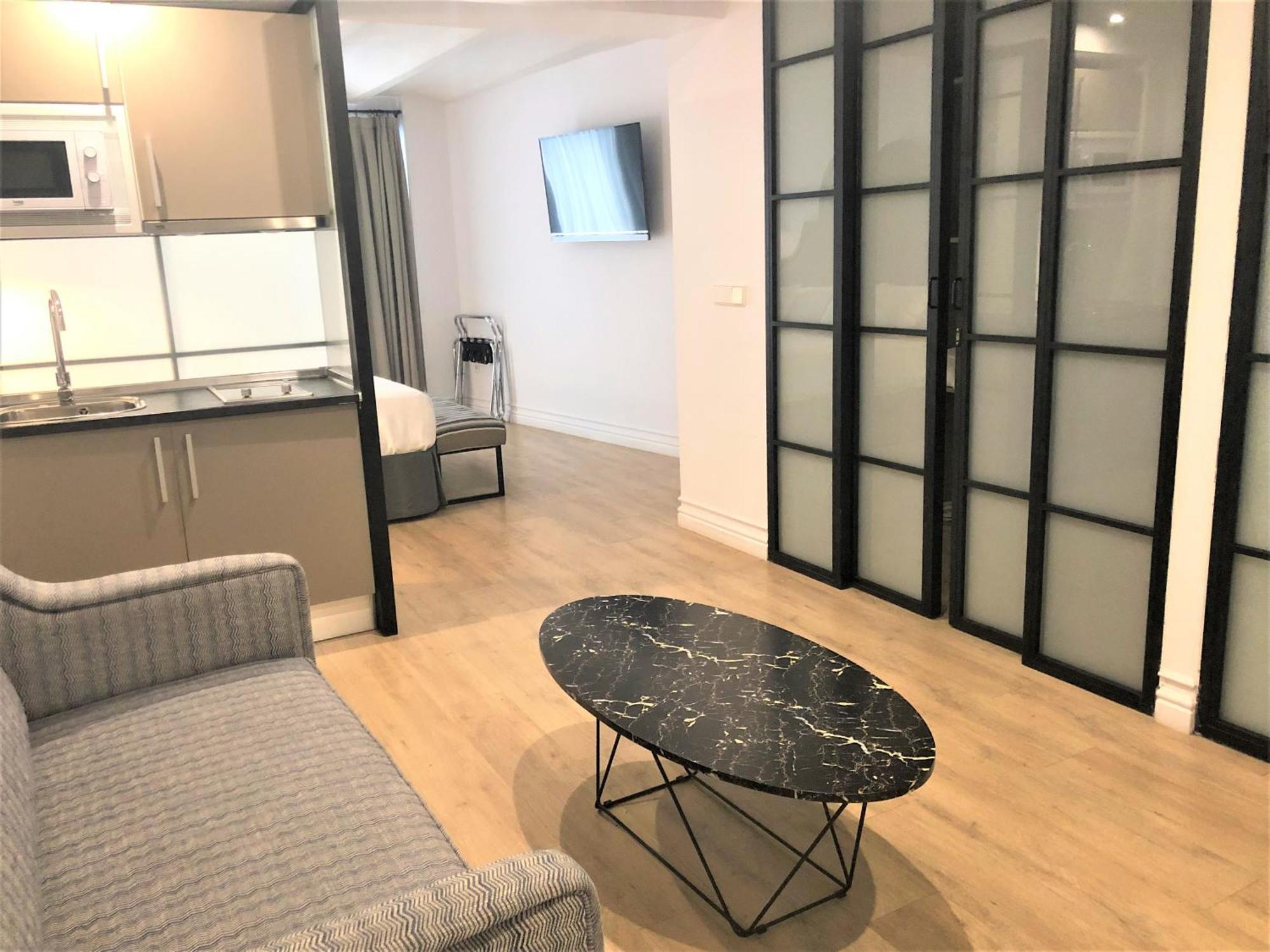 Suites Hom Sevilla Exterior photo