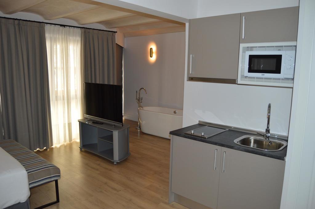 Suites Hom Sevilla Exterior photo