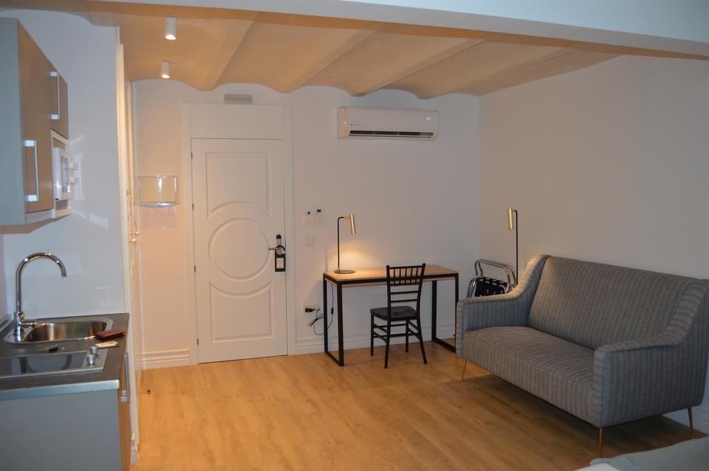 Suites Hom Sevilla Exterior photo